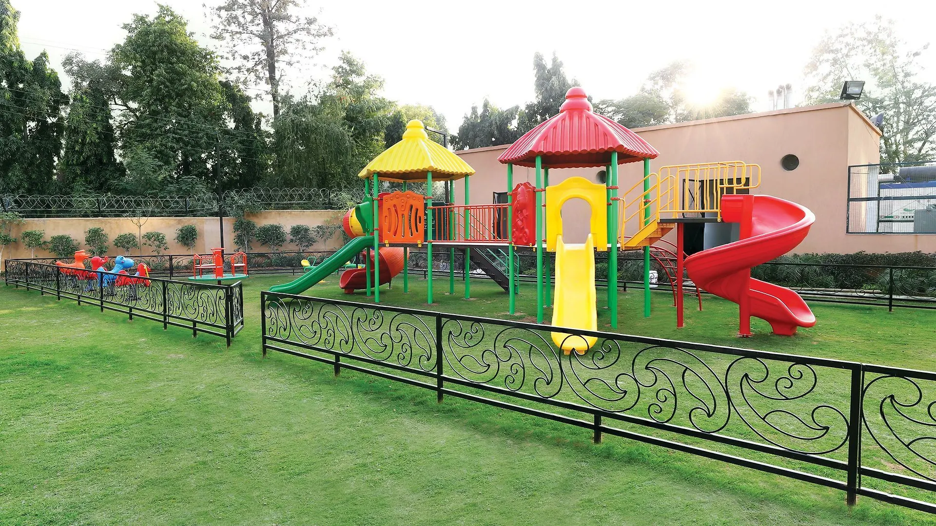 Lemon Tree Hotel Sohna Road Gurgaon